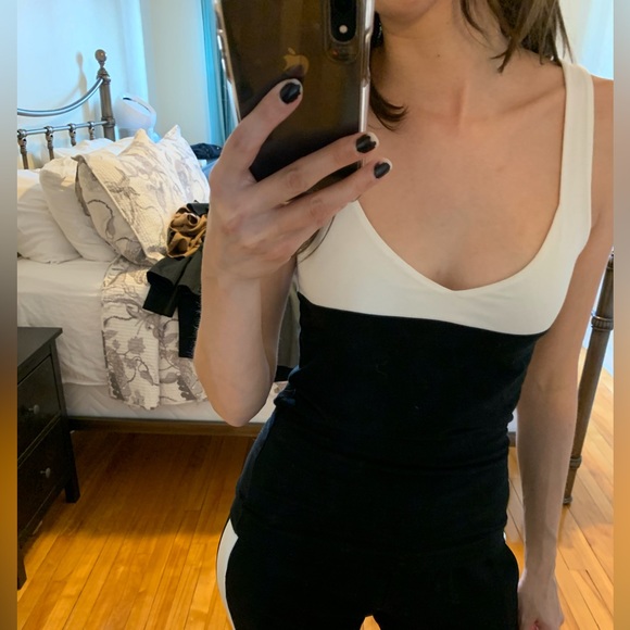 Black and white tank top top from ca va de soi - Picture 1 of 6